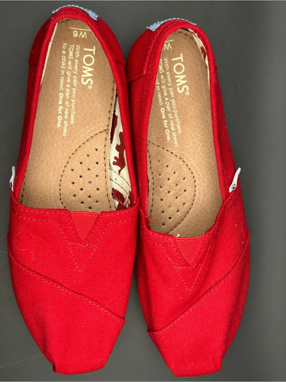 Toms Kids Canvas Slip-Ons in Bright Red